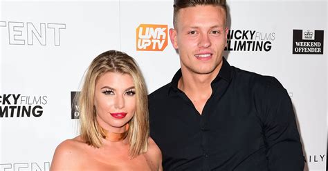 Alex Bowen’s Nude Photo Leak Didn’t Bother The ‘Love Island’。